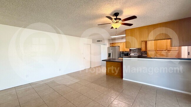 2006 E Duke Dr Tempe, AZ 85283 photo 3