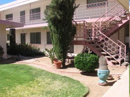Fleetwood Apartments photo 3