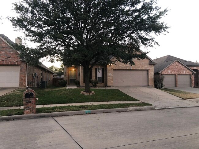 6817 Hillwood Dr Sachse, TX 75048 photo 2