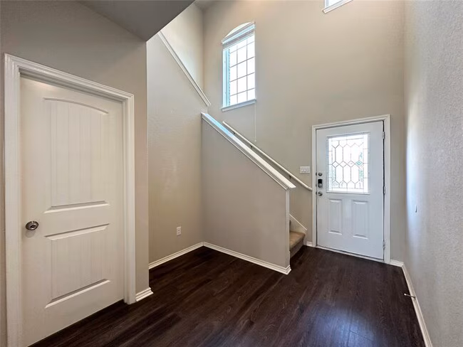109 Miles Dr San Marcos, TX 78666 photo 2