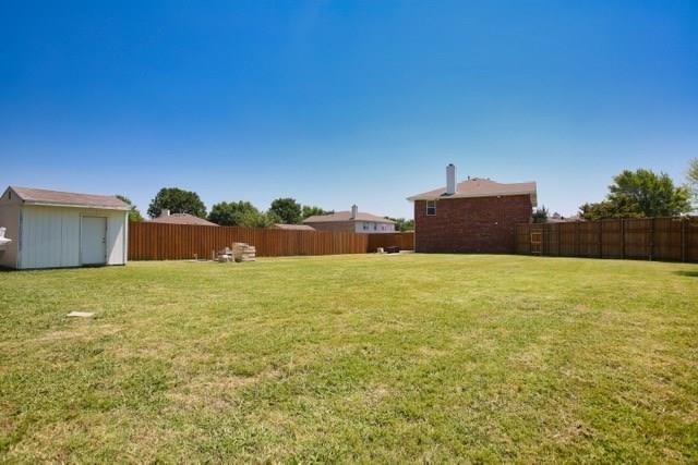 1703 Giddings Court, Allen, TX 75002 photo 2