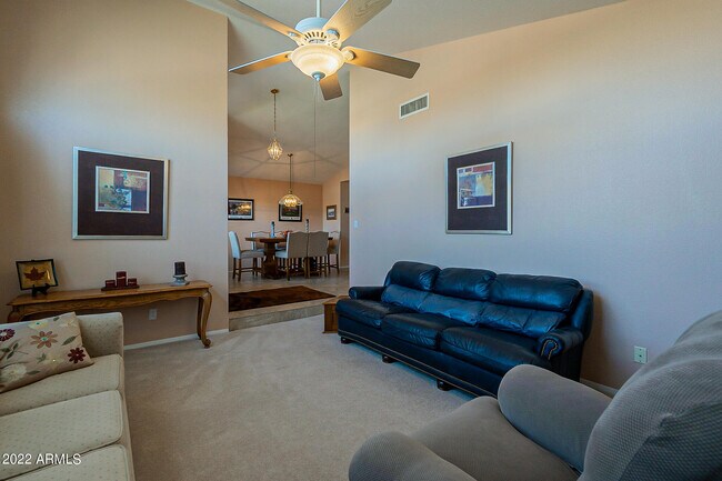 9023 W Lisbon Ln Peoria, AZ 85381 photo 4