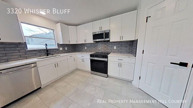 3320 Whisper Bluff Schertz, TX 78108 photo 2