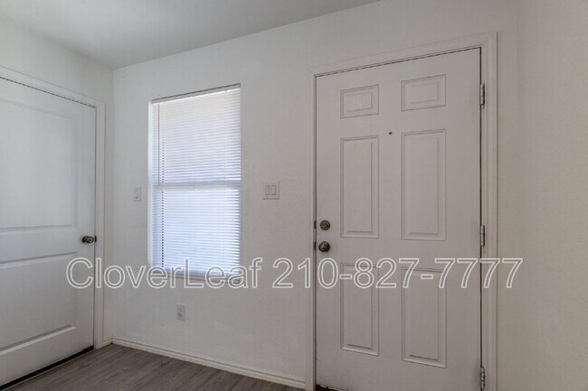 5867 Coahulia Rdg Seguin, TX 78155 photo 5
