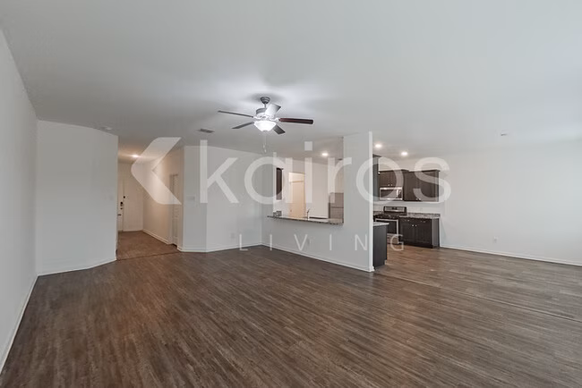 914 Shady Brk New Braunfels, TX 78132 photo 4