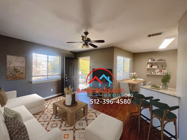 1632 Post Rd San Marcos, TX 78666 photo 2