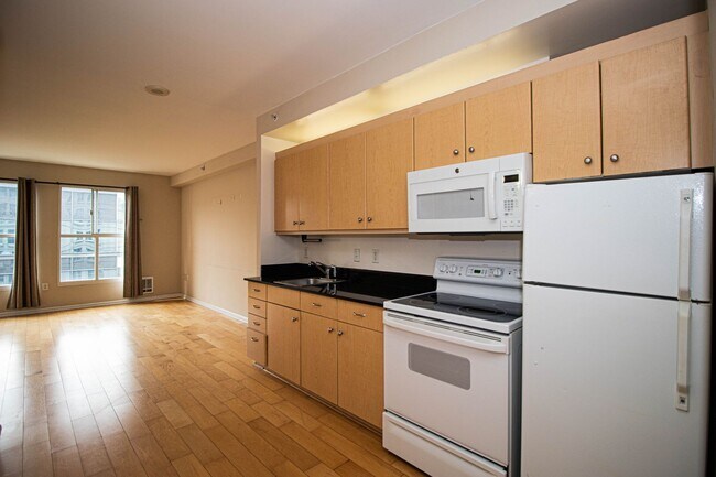 140 S Van Ness Ave San Francisco, CA 94103