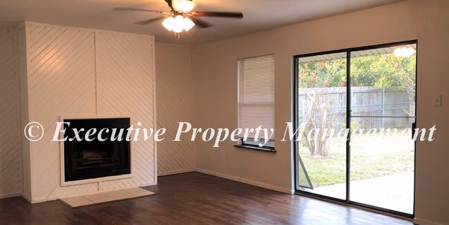 1007 N 4th St Copperas Cove, TX 76522 photo 2