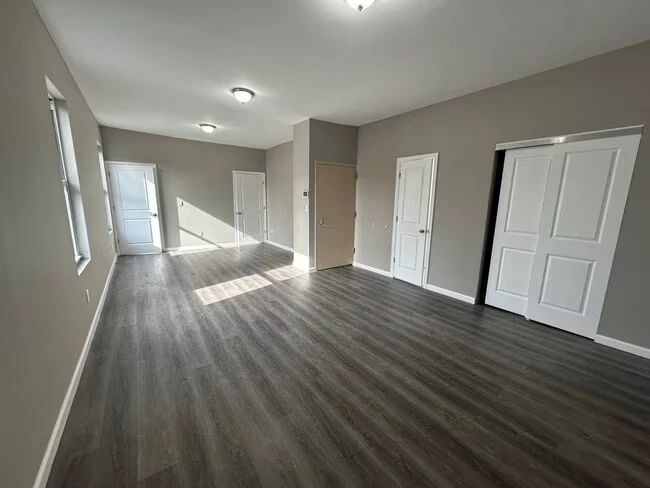 457 Coney Island Ave Brooklyn, NY 11218 photo 2