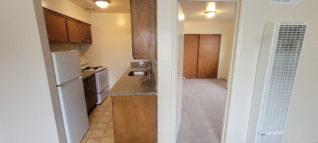 1932 Haste St Berkeley, CA 94704 photo 3