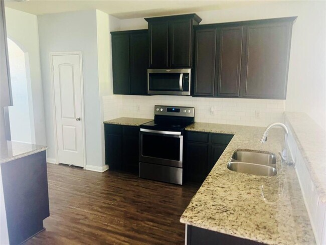 300 Ryan Street, Anna, TX 75409 photo 4