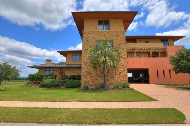 1908 Kahala Sunset Dr Spicewood, TX 78669 photo 5