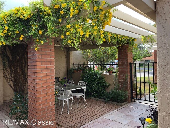 274 Leisure World Mesa, AZ 85206