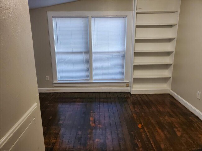 101 East Hallsell Street, Decatur, TX 76234 photo 5