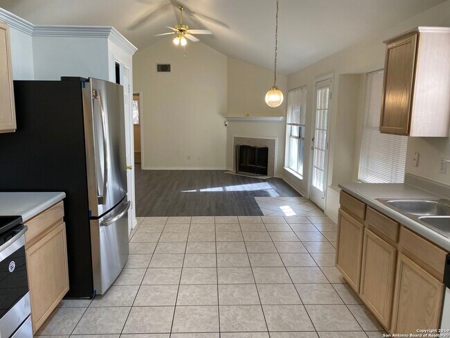 15214 Spring Ranch San Antonio, TX 78247 photo 5