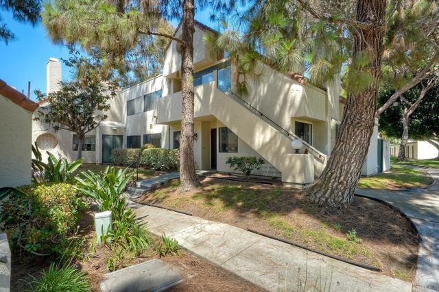 391 N Melrose Dr Vista, CA 92083 photo 2