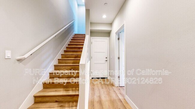 297 Gambrel Cir Santa Rosa, CA 95403 photo 5