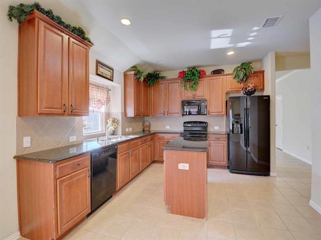 9824 Mcfarring Drive, Fort Worth, TX 76244 photo 5