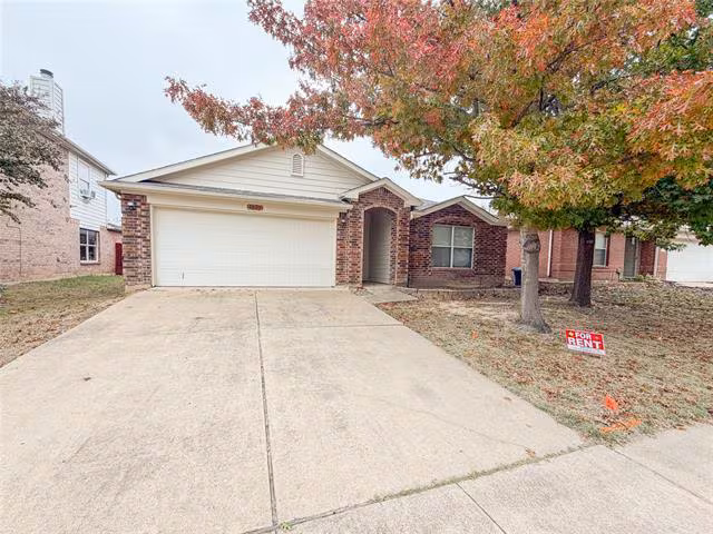 1737 White Feather Lane, Fort Worth, TX 76131 photo 3