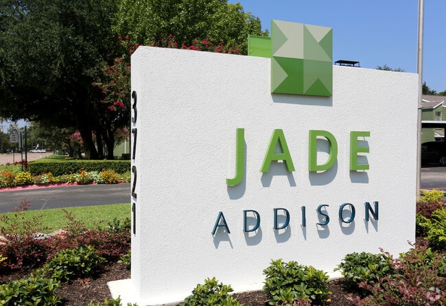 Jade Addison photo 3