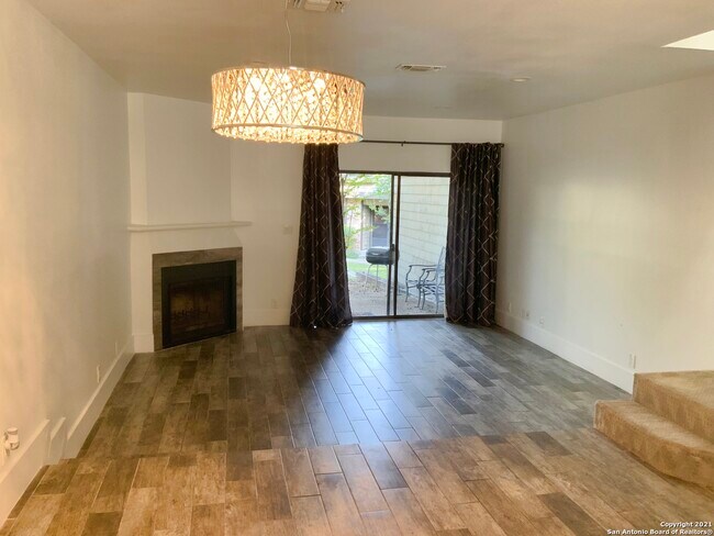11815 Vance Jackson Rd San Antonio, TX 78230 photo 5