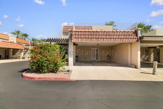 4931 N 42nd Way photo 3