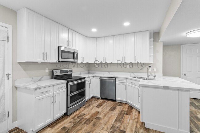 4931 N 42nd Way photo 2