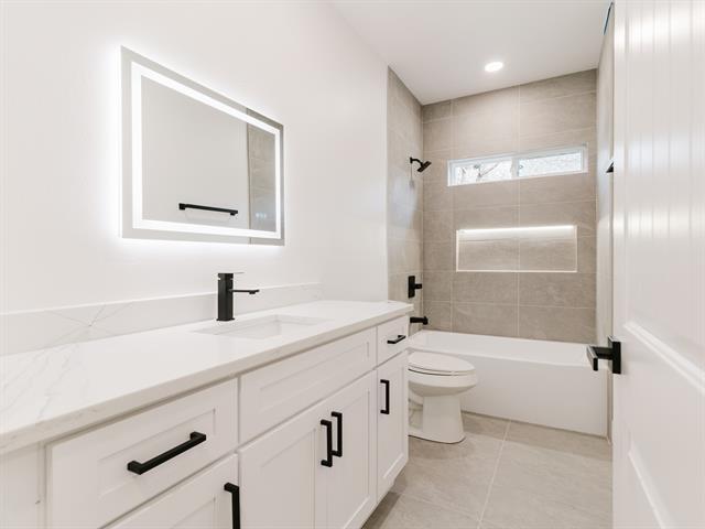 1007 Strickland St Dallas, TX 75216 photo 3