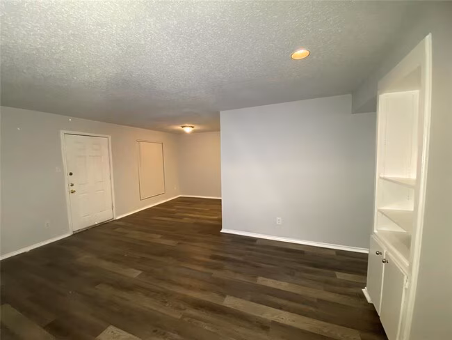 2401 Leon Street, Austin, TX 78705 photo 3
