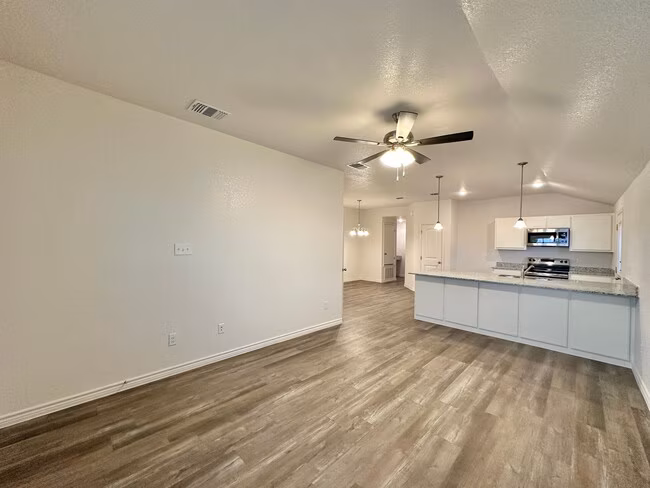 107 A Dolphin Dr Temple, TX 76501 photo 3