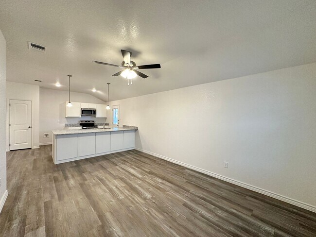 107 A Dolphin Dr Temple, TX 76501 photo 5