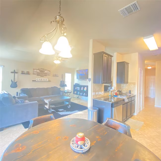208 Moulins Ln Georgetown, TX 78626 photo 4