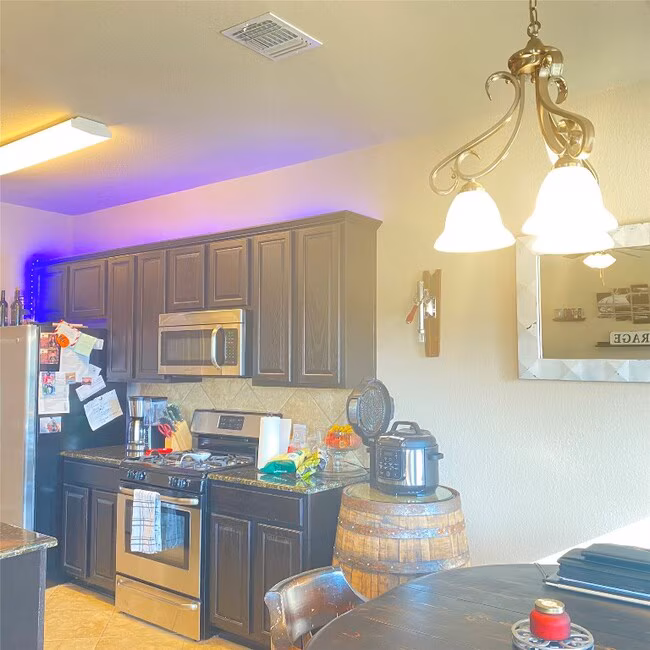 208 Moulins Ln Georgetown, TX 78626 photo 5