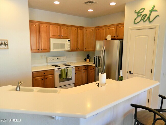 13758 W Sola Dr Sun City West, AZ 85375 photo 4