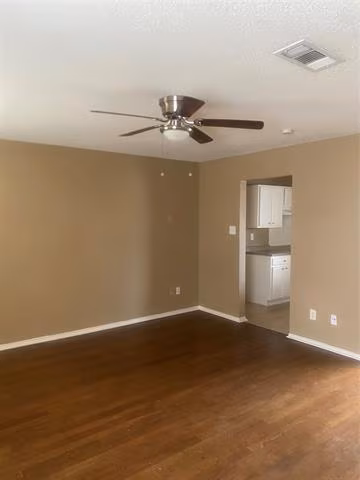 7230 Buford Dr Dallas, TX 75241 photo 2