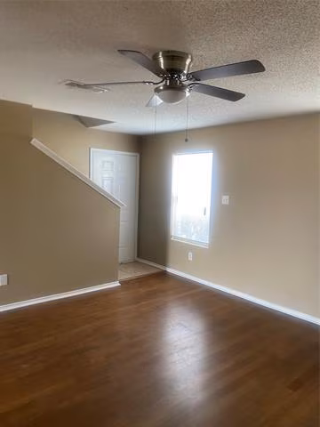 7230 Buford Dr Dallas, TX 75241 photo 4