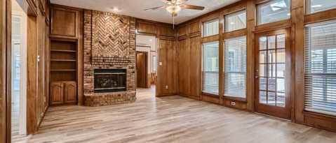 2210 Diamond Point Drive, Arlington, TX 76017 photo 2