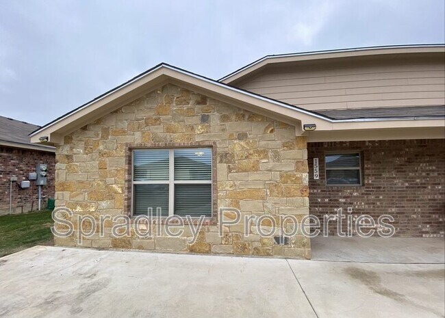 1559 Vani Ct Belton, TX 76513 photo 2