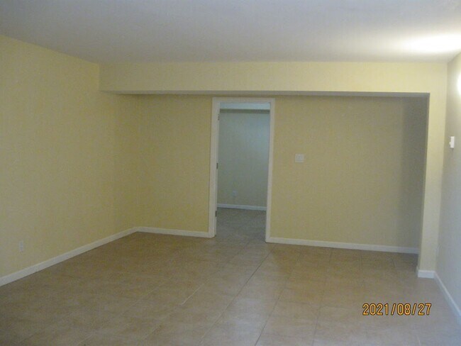 1551 NW 54th St Seattle, WA 98107 photo 4