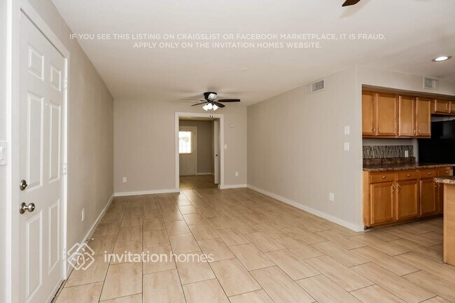 2211 N 54th Ln Phoenix, AZ 85035 photo 5