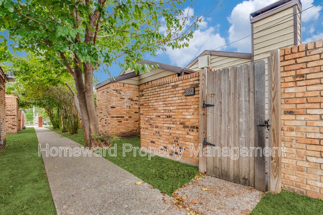 3930 Portland St Irving, TX 75038 photo 5