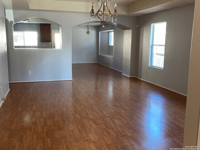 8719 Laguna Rio San Antonio, TX 78251 photo 2