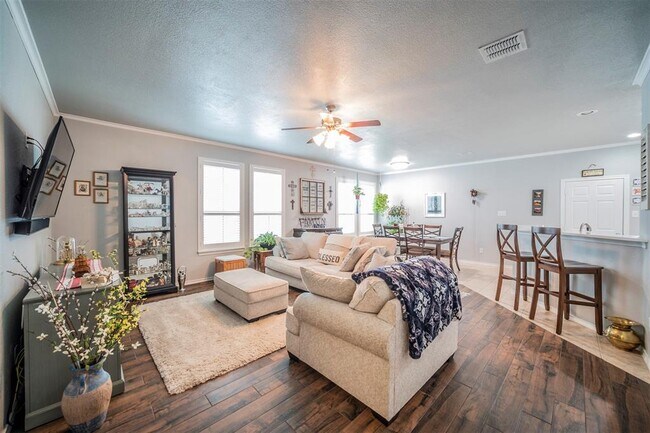 11048 Kinston St Fort Worth, TX 76179 photo 4