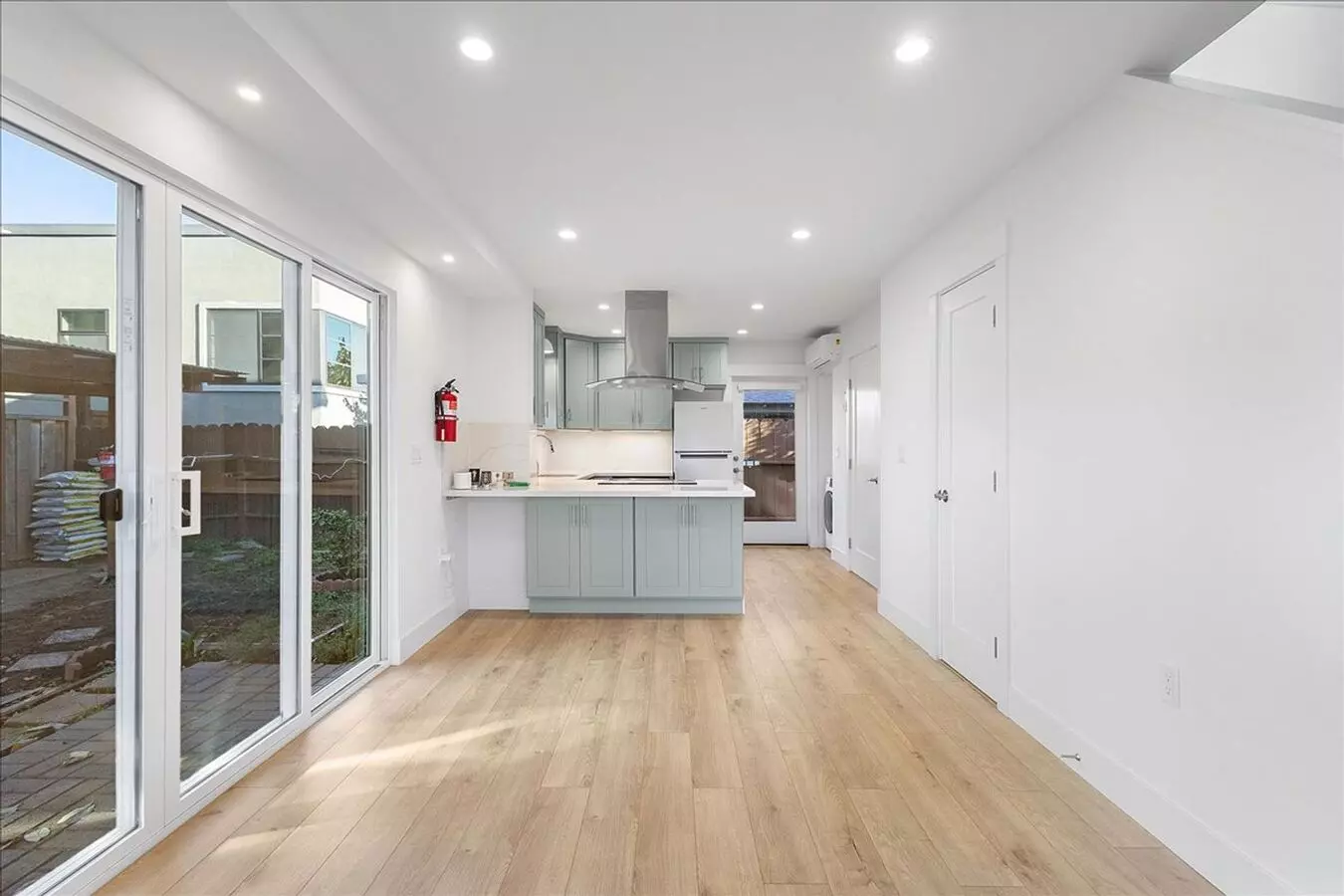1012 #A Broadway - 2 Bedroom | 2 Bath | ADU photo 2