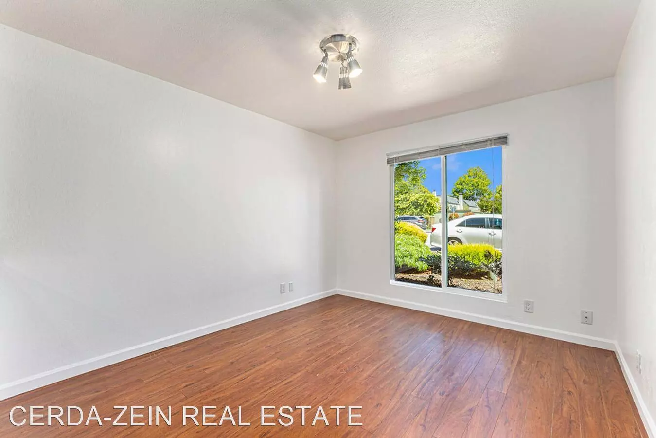 1037 Verdemar Drive, Alameda, CA 94502 photo 2