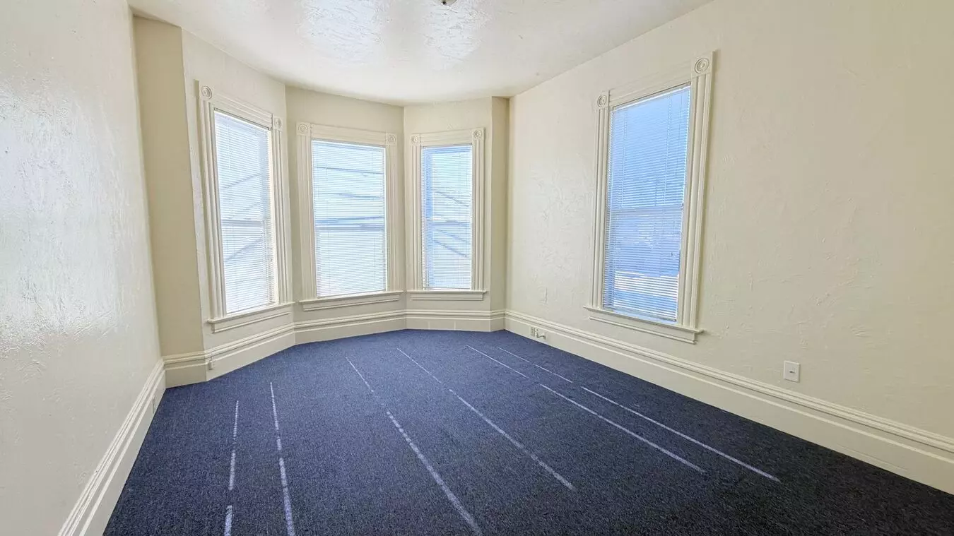 1545 Lincoln Ave - 30% Rental Fee photo 4