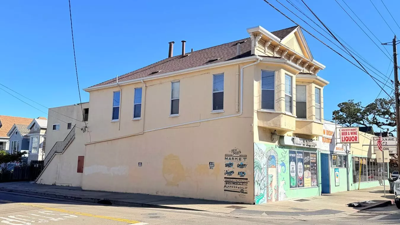 1545 Lincoln Ave - 30% Rental Fee photo 2
