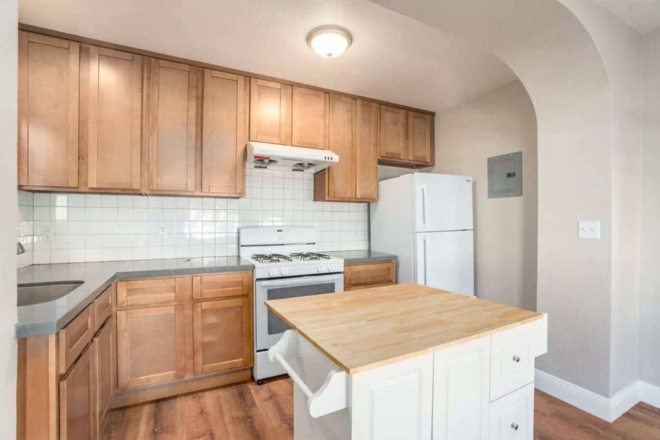 1612 Concordia St - 2 Bedroom | 1 Bath | Upper Unit photo 5