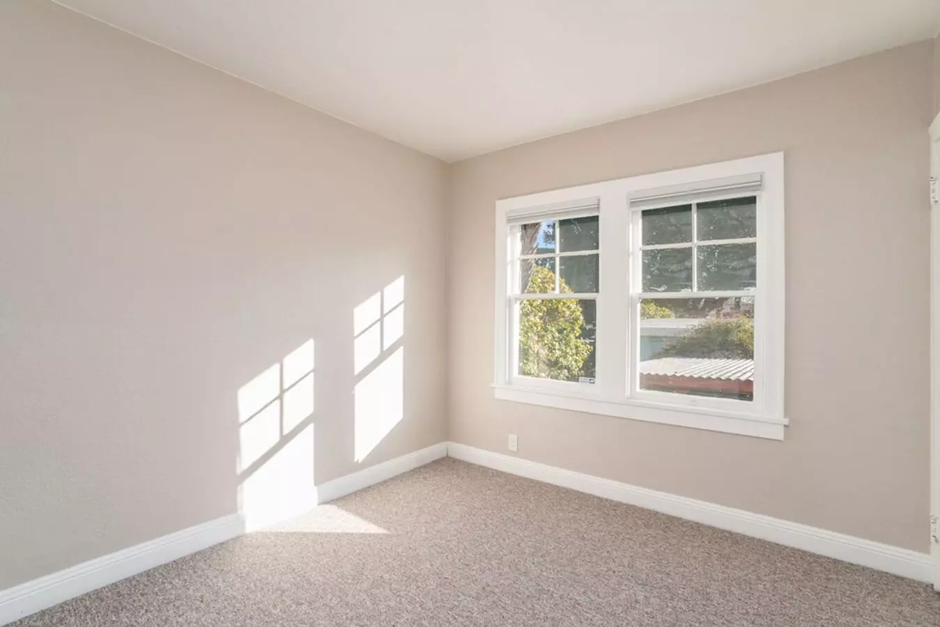 1612 Concordia St - 2 Bedroom | 1 Bath | Upper Unit photo 4