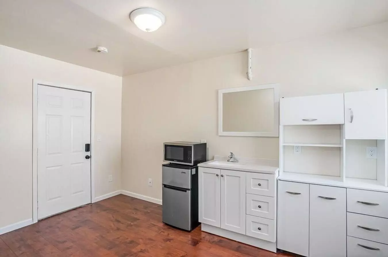 1715 Park St #6 | 1 Single Room Occupancy photo 4